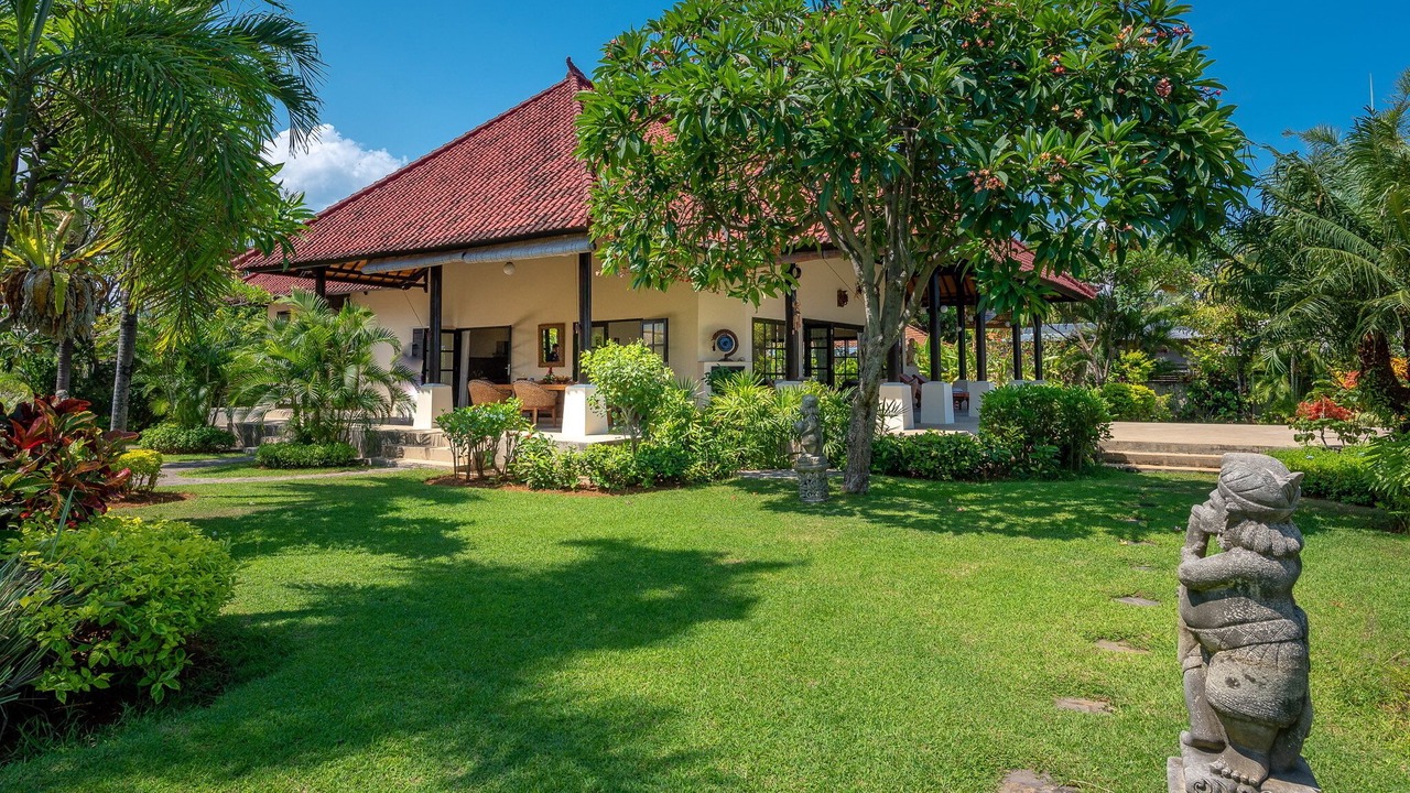 Photo of Outdoor in Dencarik