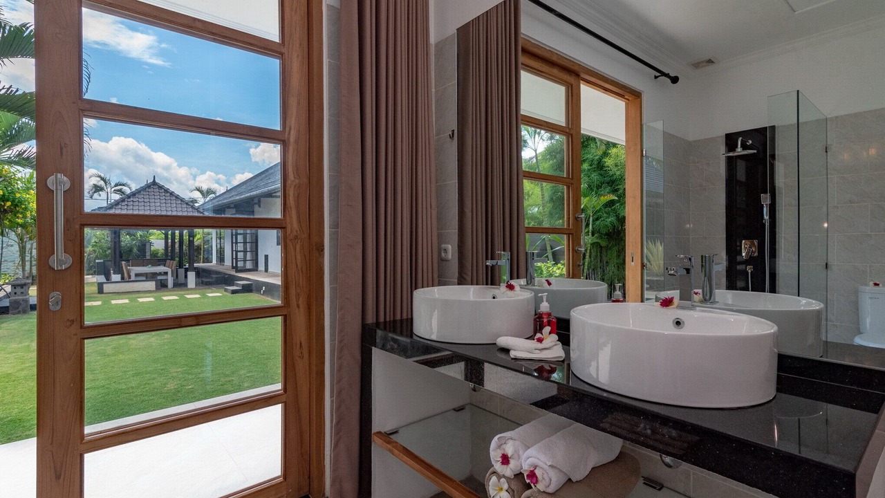 Photo of Bathroom in Dencarik