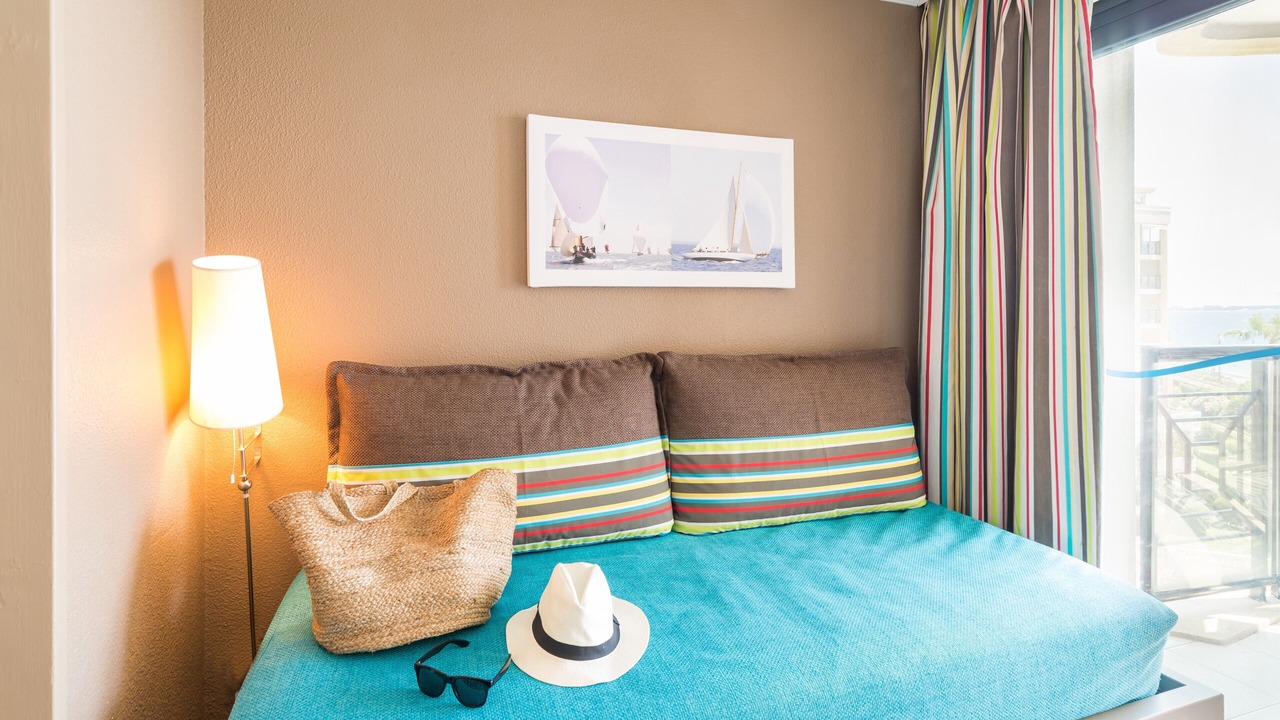 Photo of Bedroom in Cannes La Bocca