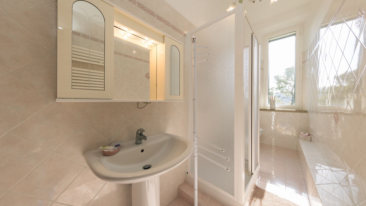 Photo of Bathroom in Pomaia