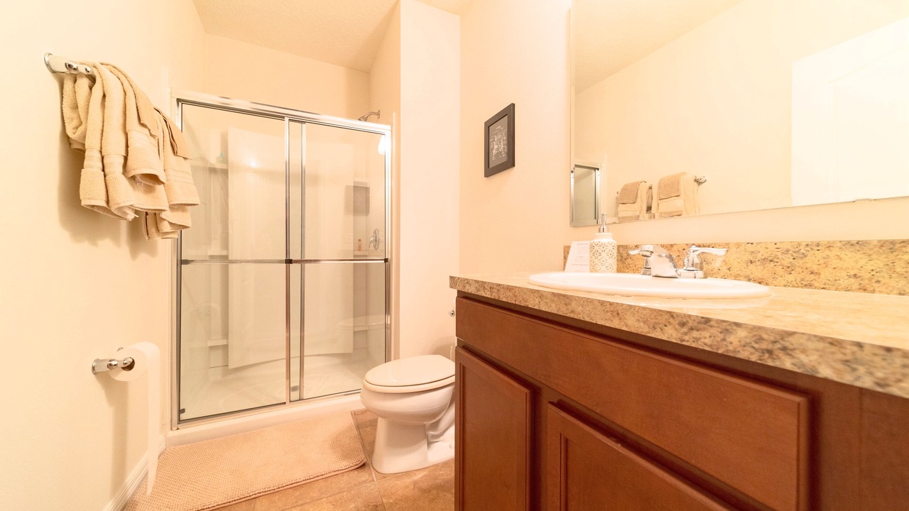 Photo of Bathroom in Cypress Pointe