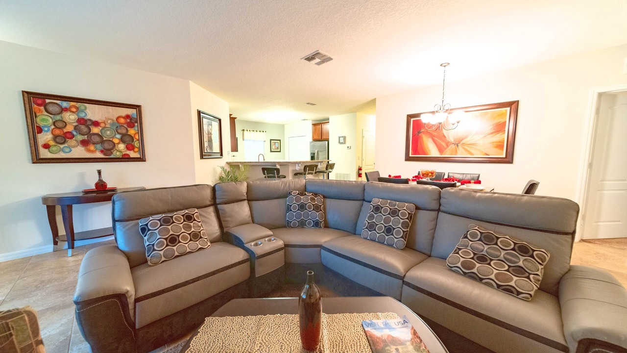 Photo of Livingroom in Cypress Pointe