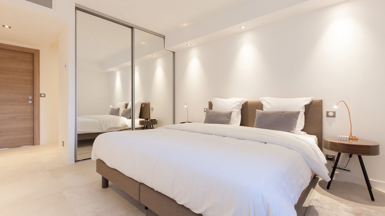 Photo of Bedroom in Cannes City Centre