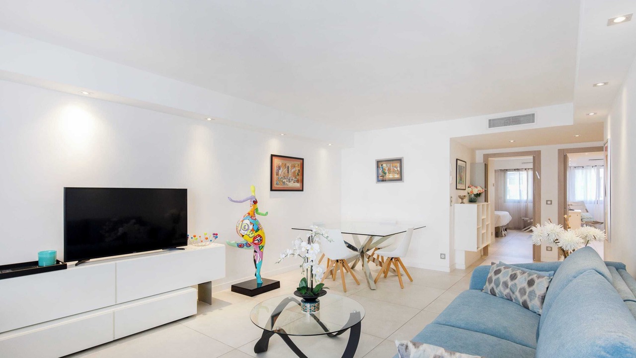 Photo of Livingroom in Cannes City Centre