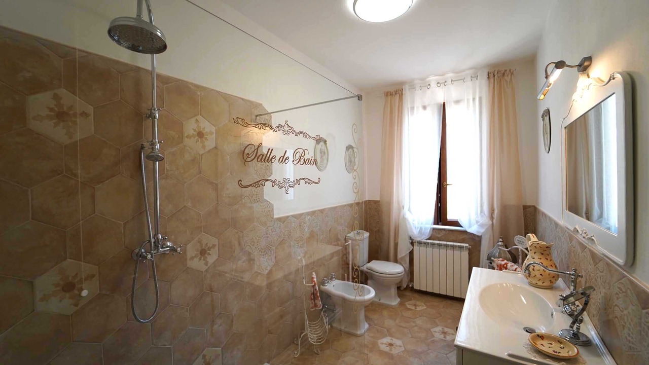 Photo of Bathroom in Tresana