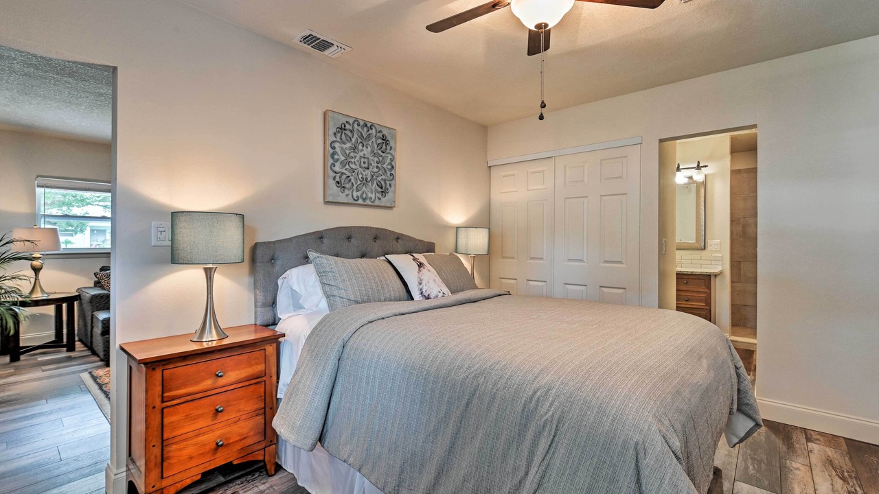 Photo of Bedroom in Winter Garden