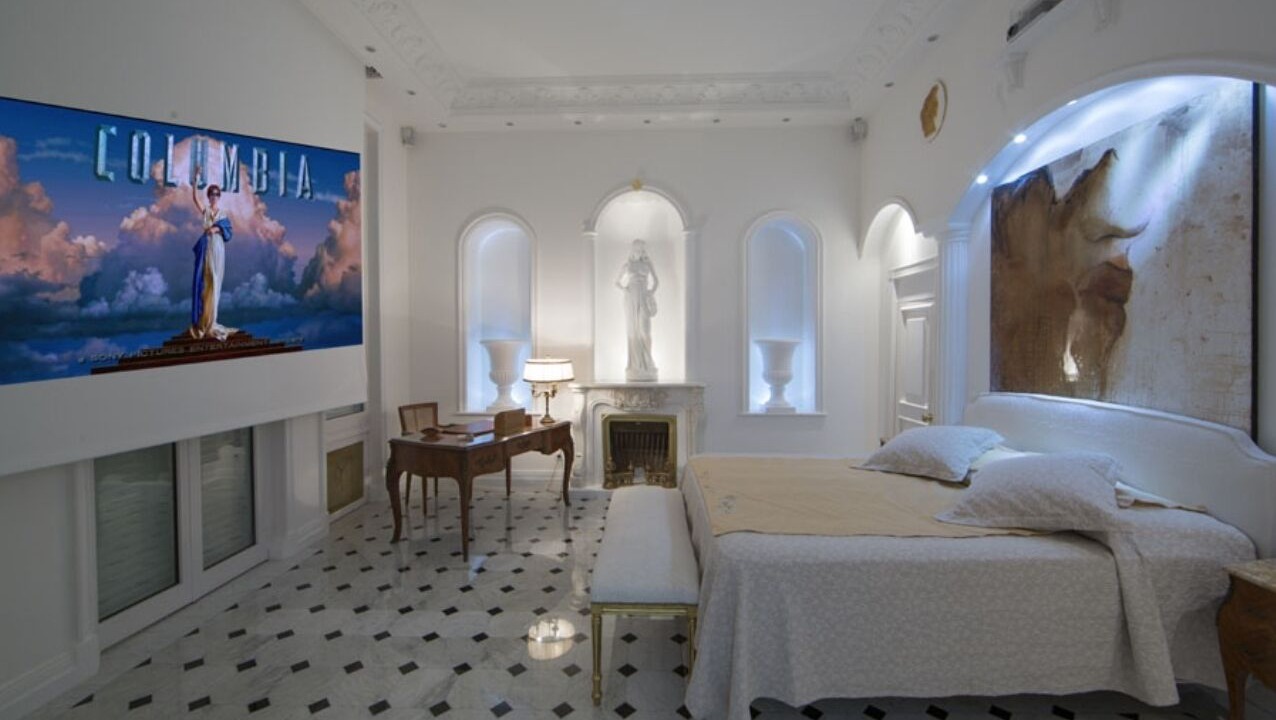 Photo of Bedroom in California - Pezou