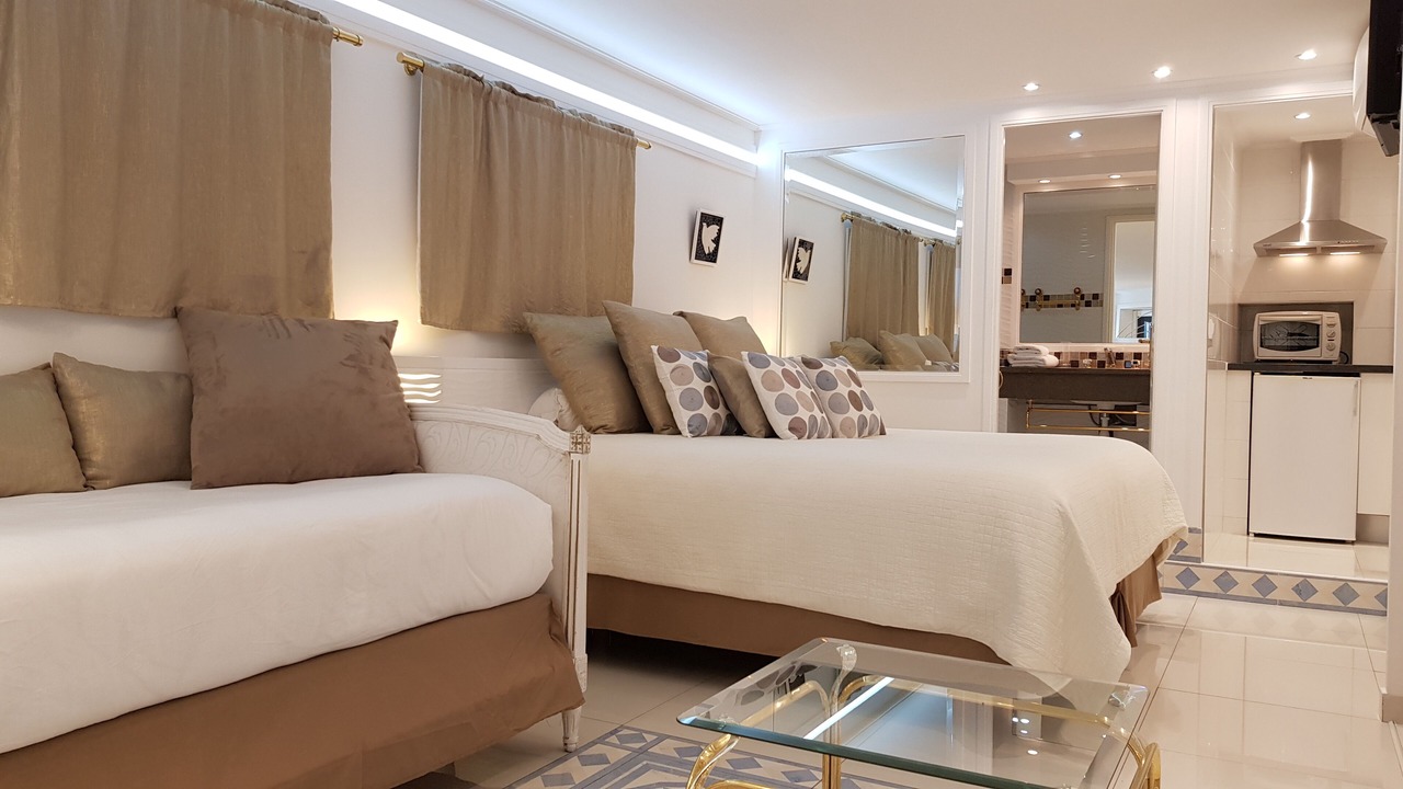 Photo of Bedroom in California - Pezou