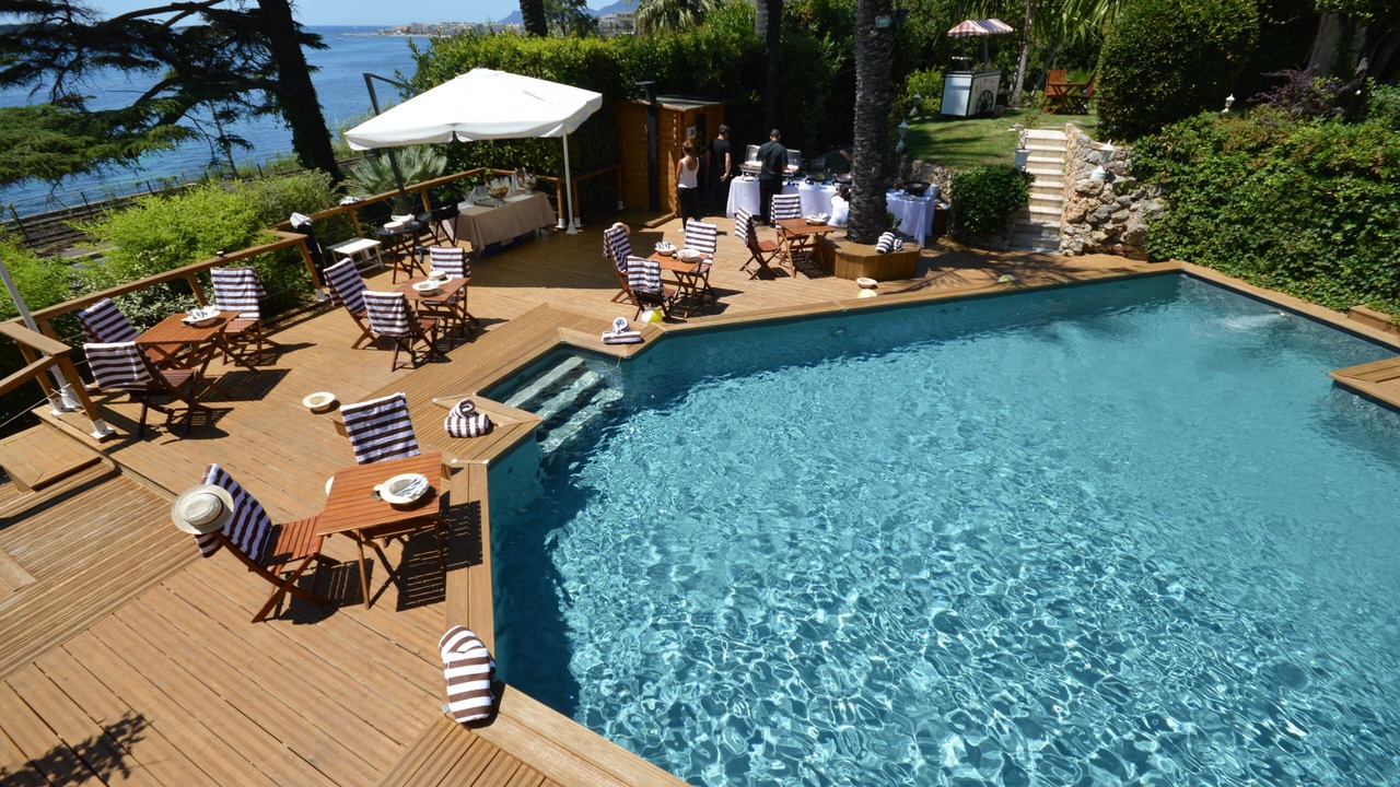 Photo of Outdoor in California - Pezou