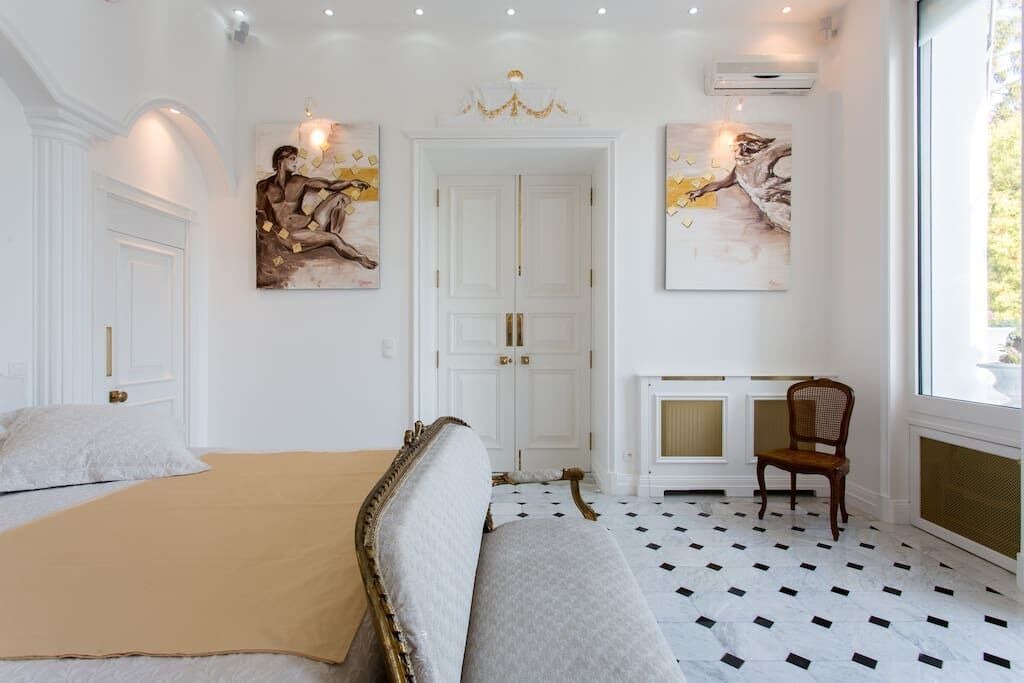 Photo of Bedroom in California - Pezou