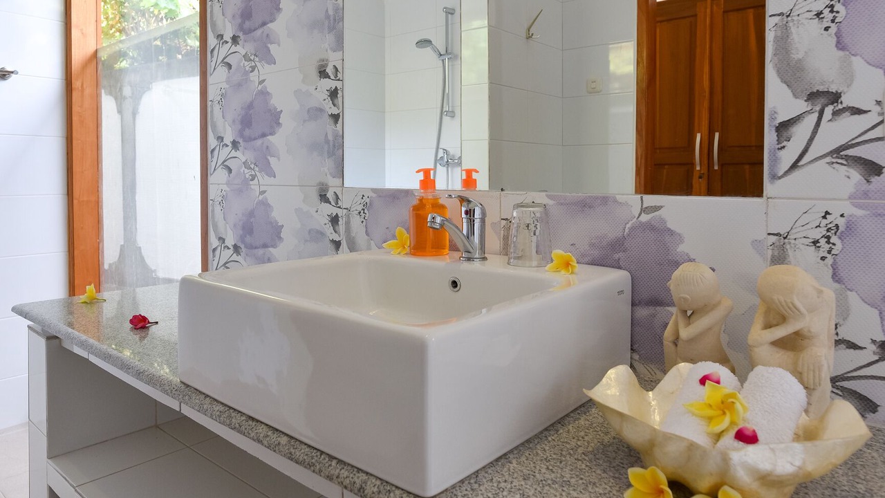 Photo of Bathroom in Anturan