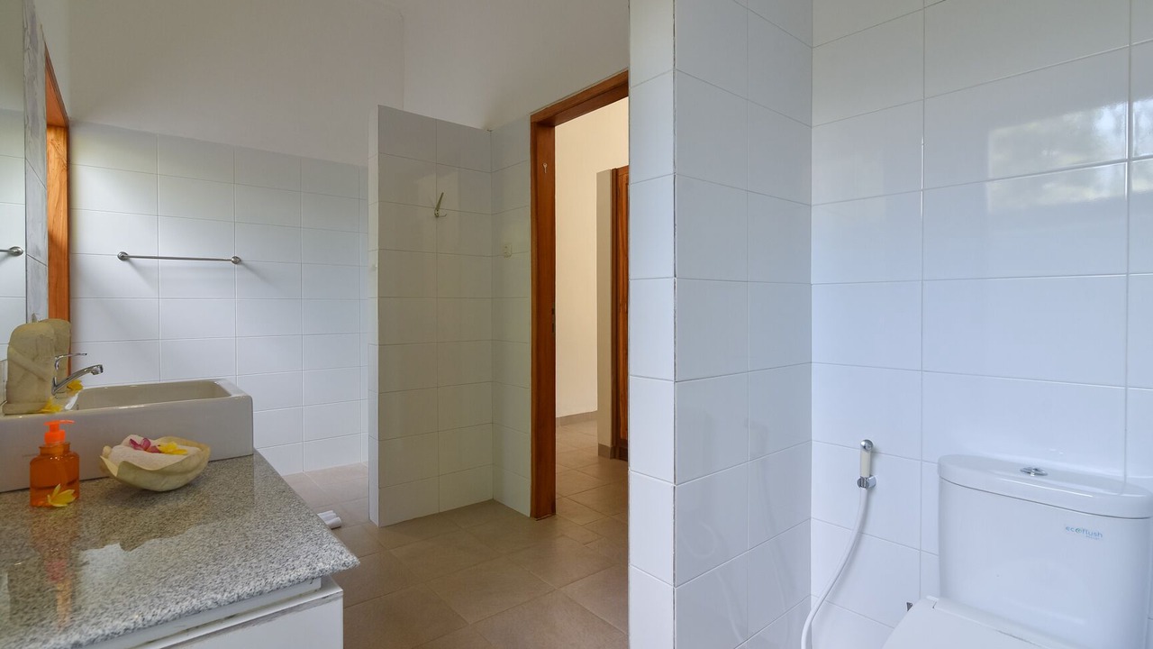Photo of Bathroom in Anturan