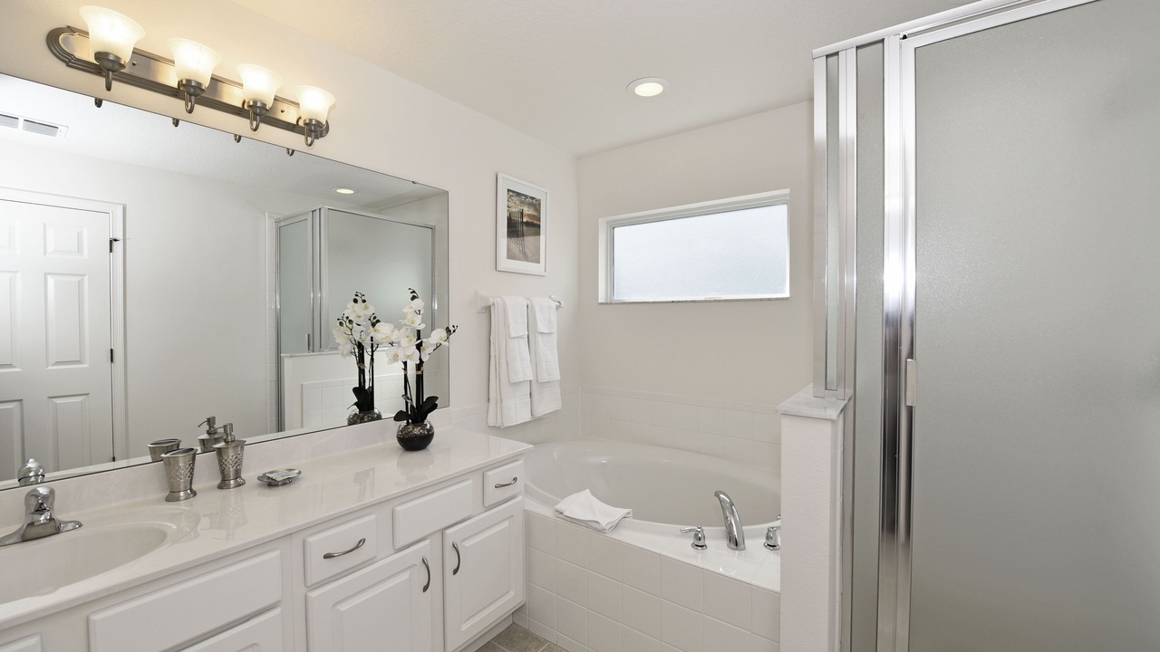 Photo of Bathroom in Watersong