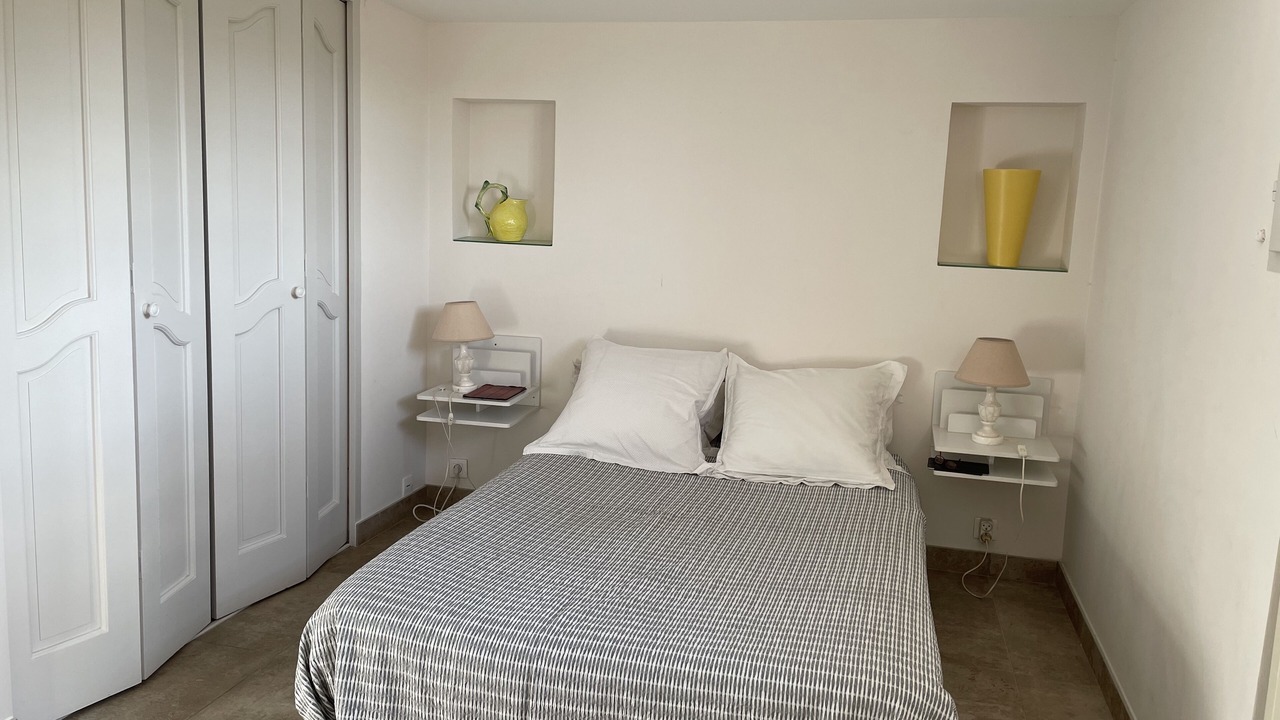 Photo of Bedroom in Antheor