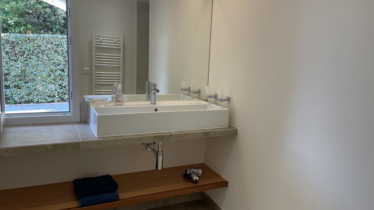 Photo of Bathroom in Antheor