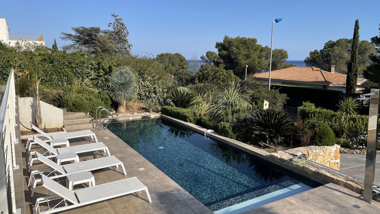 Photo of Outdoor in Antheor