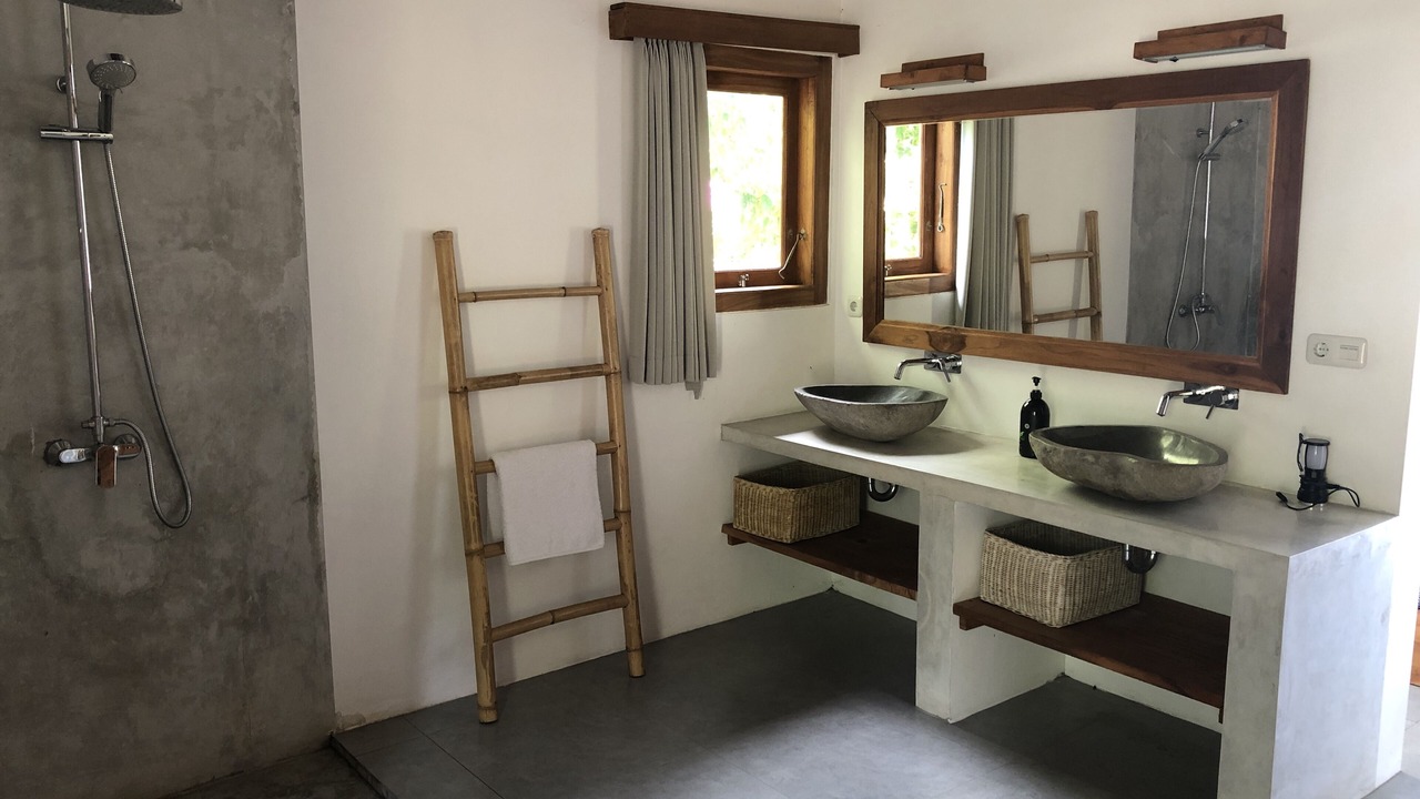Photo of Bathroom in Kalibukbuk