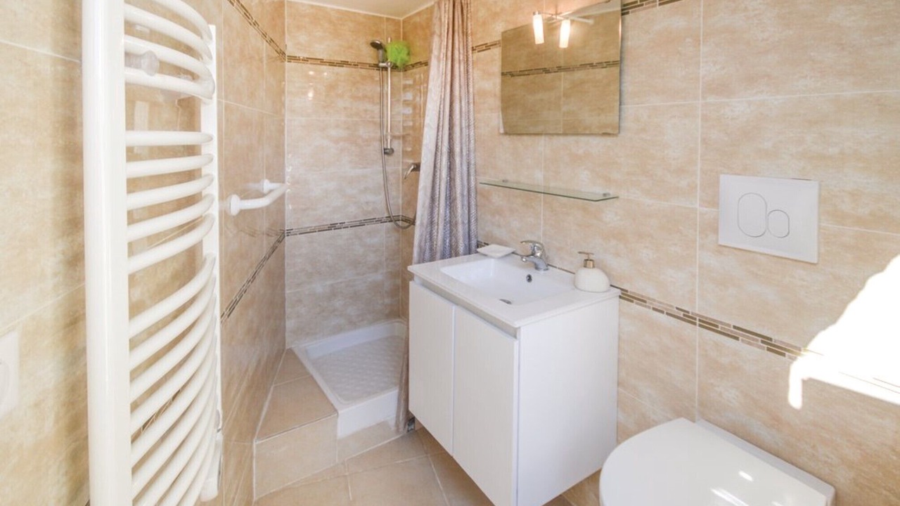 Photo of Bathroom in Plaine de la Brague