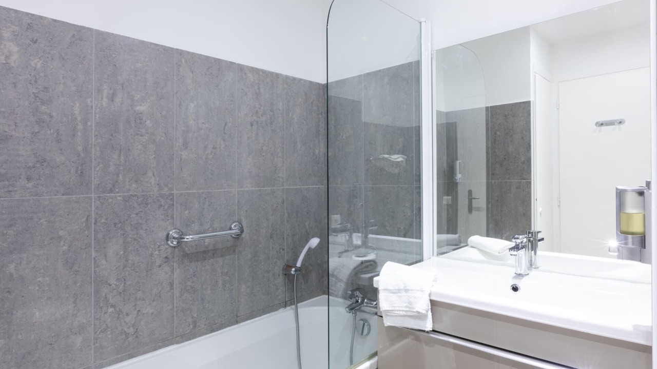 Photo of Bathroom in Juan-les-Pins
