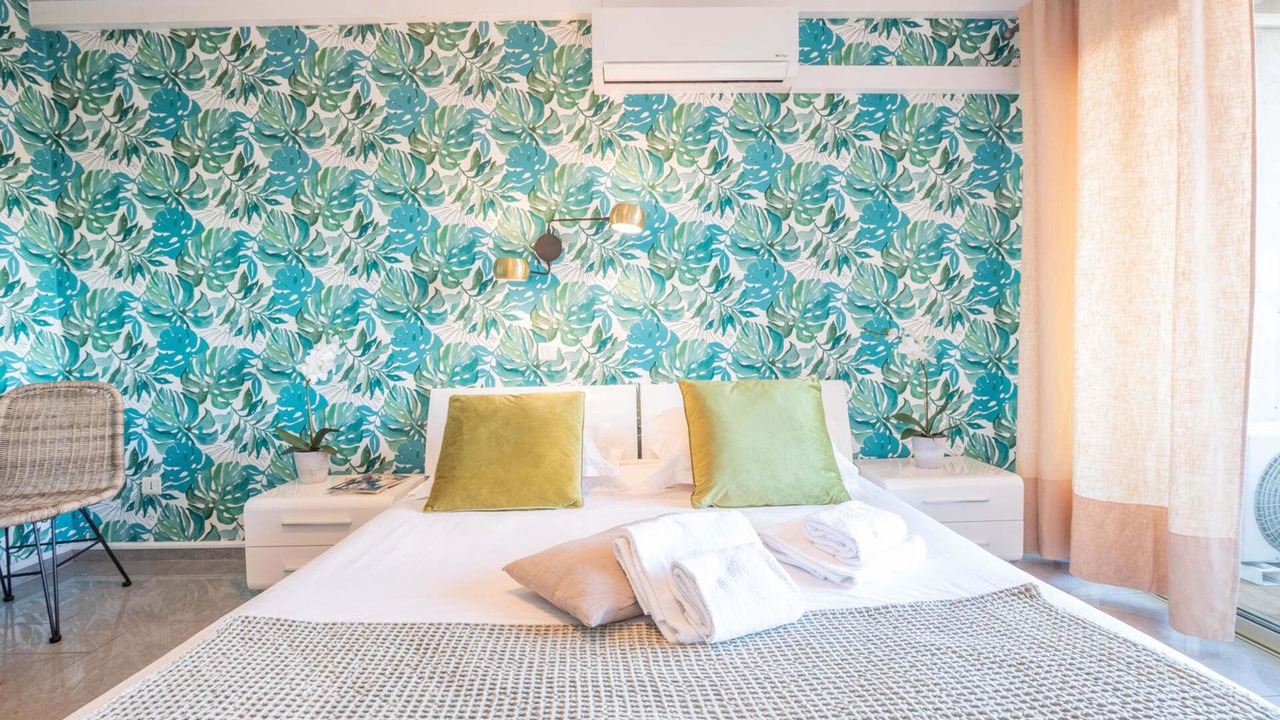 Photo of Bedroom in Juan-les-Pins