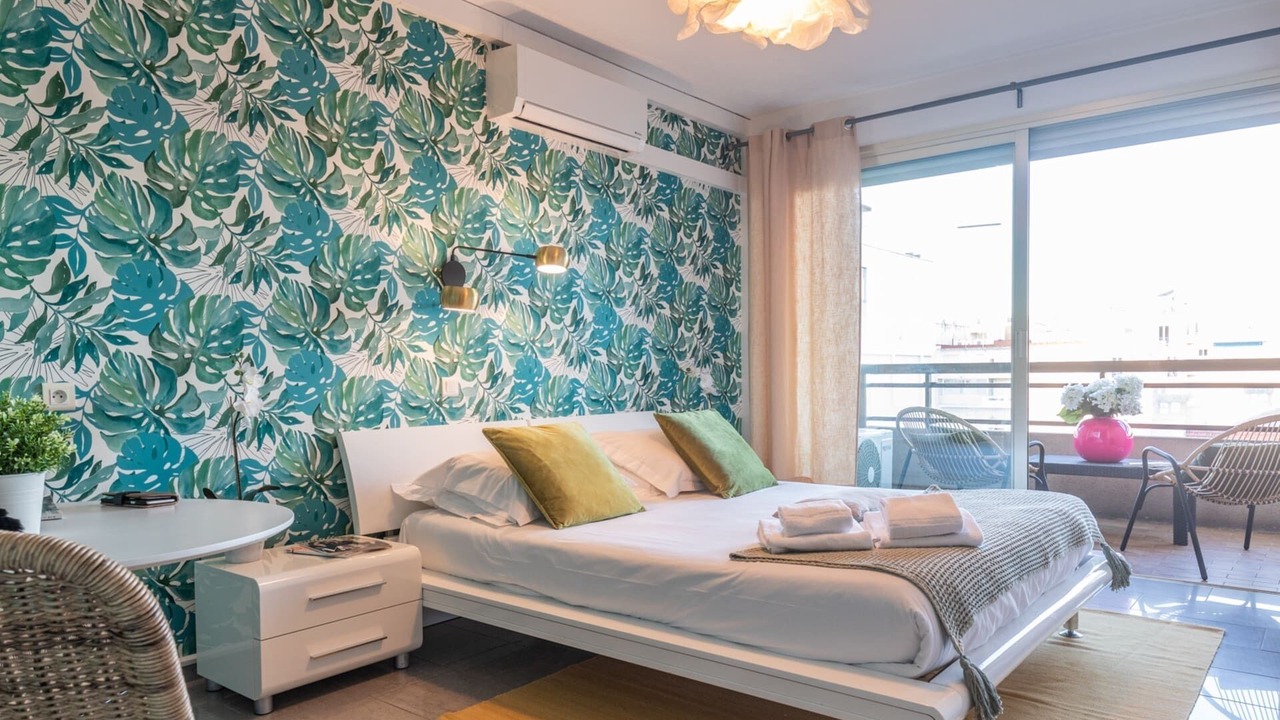 Photo of Bedroom in Juan-les-Pins