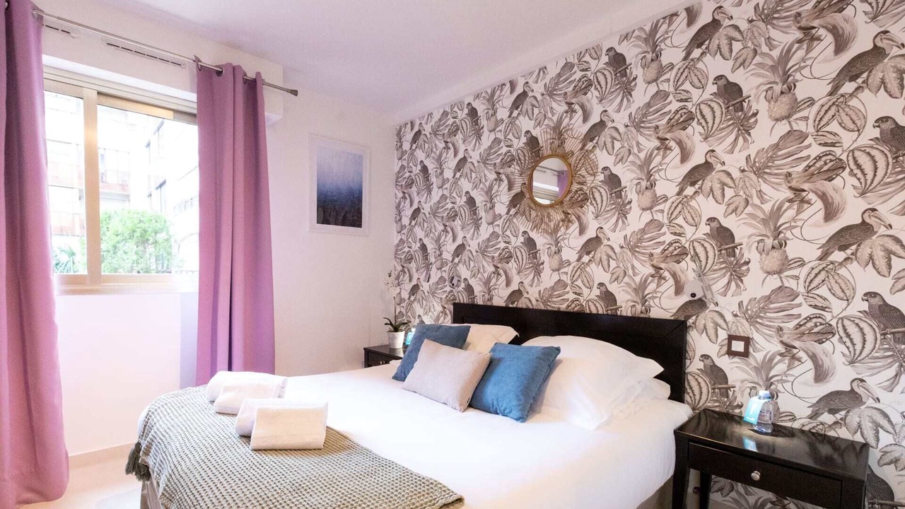 Photo of Bedroom in Juan-les-Pins