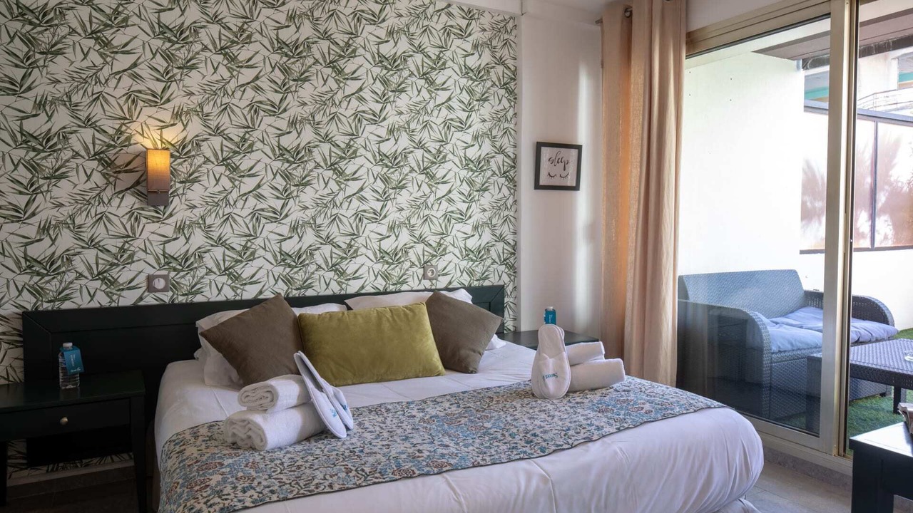 Photo of Bedroom in Juan-les-Pins
