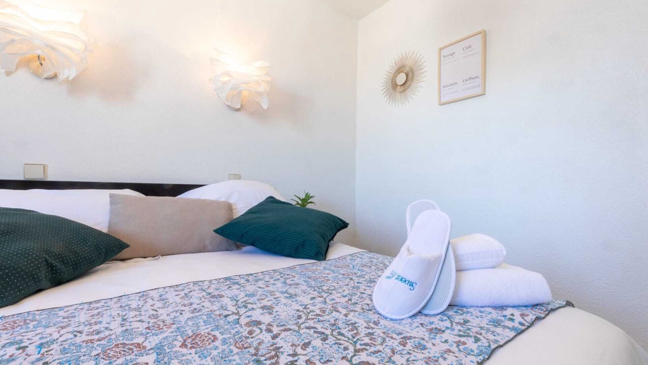 Photo of Bedroom in Juan-les-Pins
