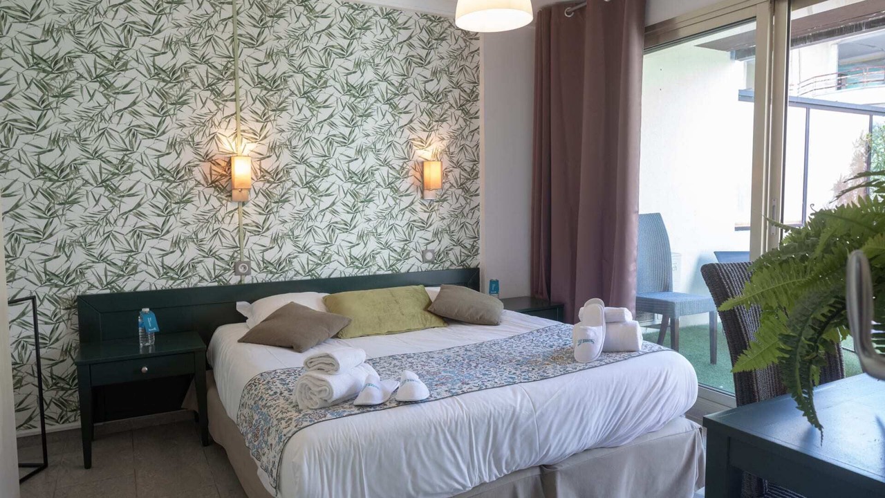 Photo of Bedroom in Juan-les-Pins