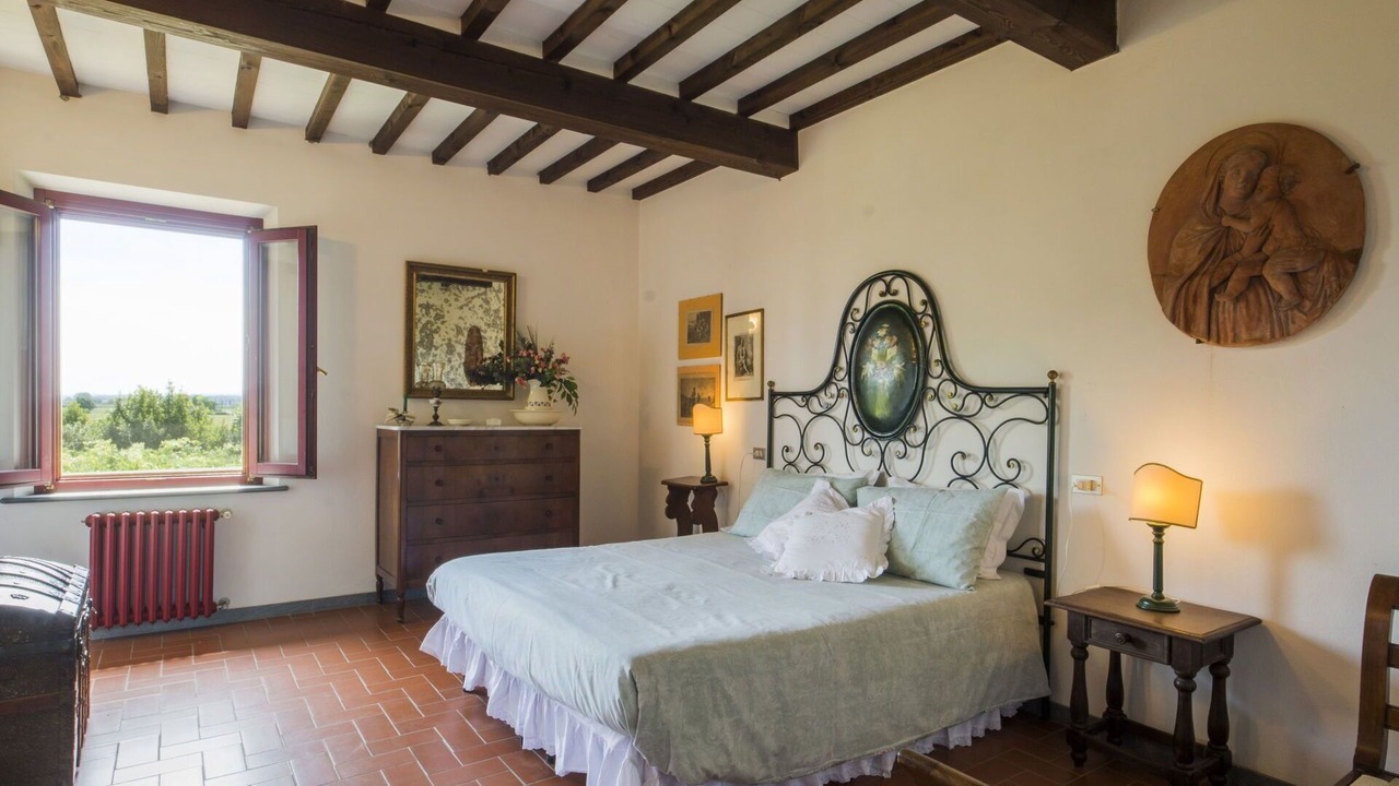 Photo of Bedroom in Lari