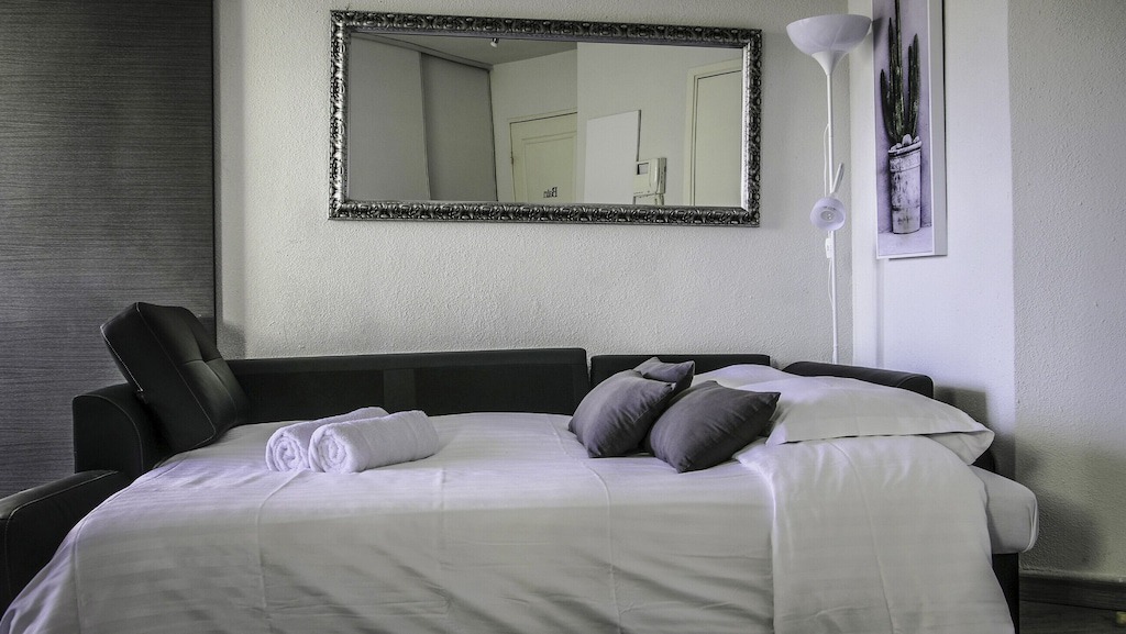 Photo of Bedroom in Riou - Petit Juas - Av de Grasse