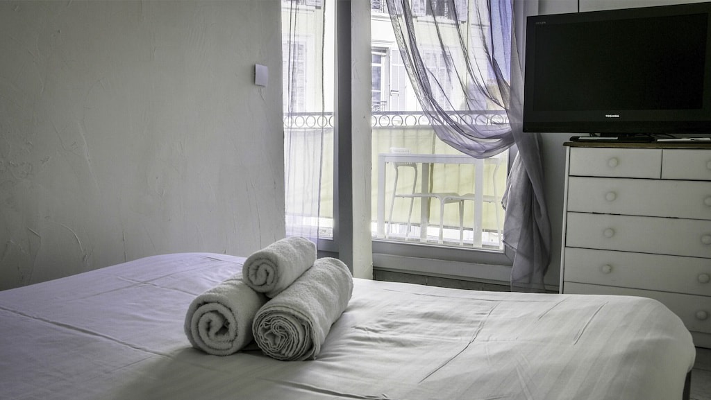 Photo of Bedroom in Riou - Petit Juas - Av de Grasse