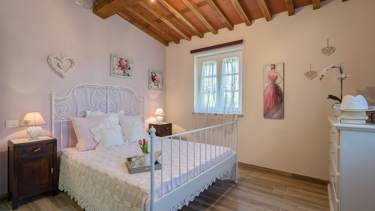 Photo of Bedroom in SantʼAndrea di Compito