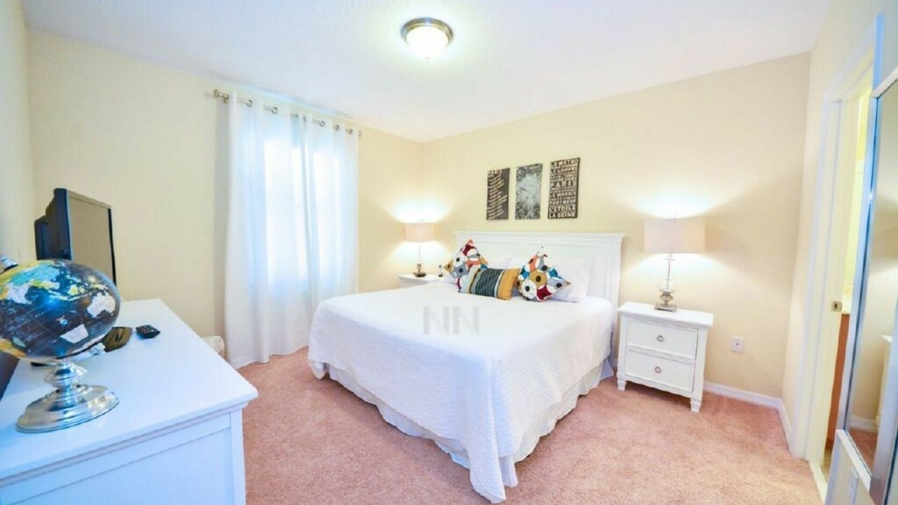 Photo of Bedroom in Cypress Pointe