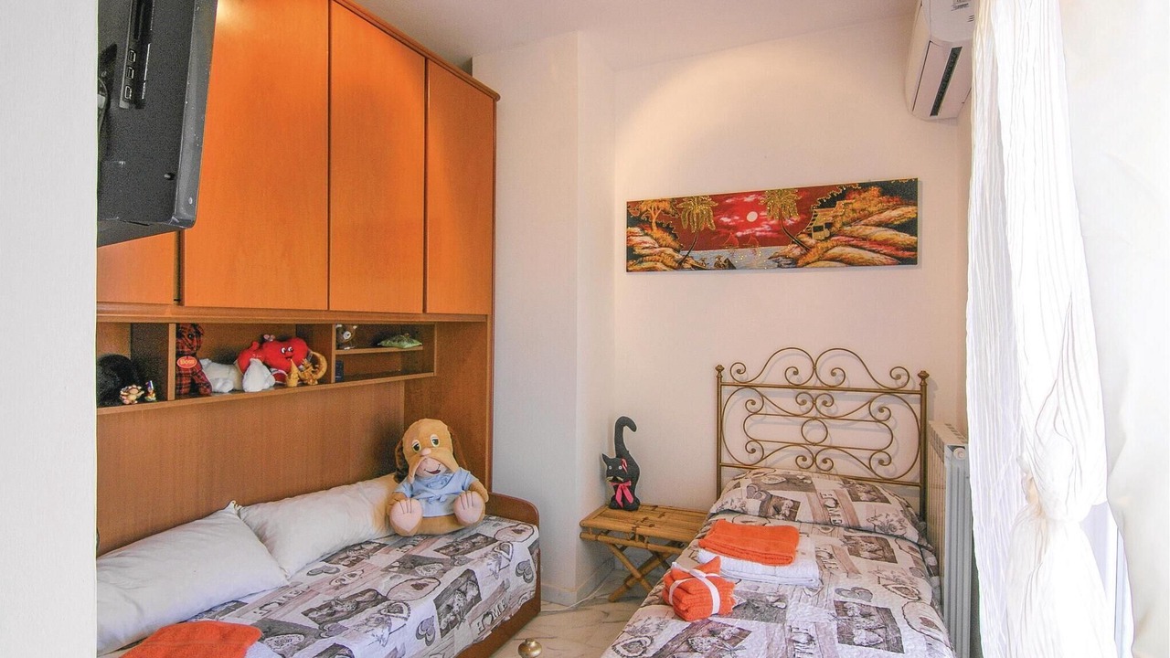 Photo of Others in Carrara