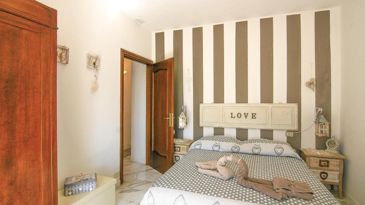 Photo of Others in Carrara