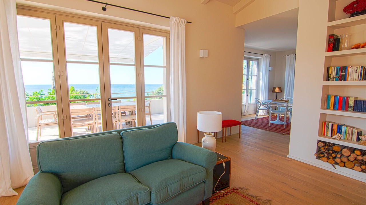 Photo of Livingroom in Procchio