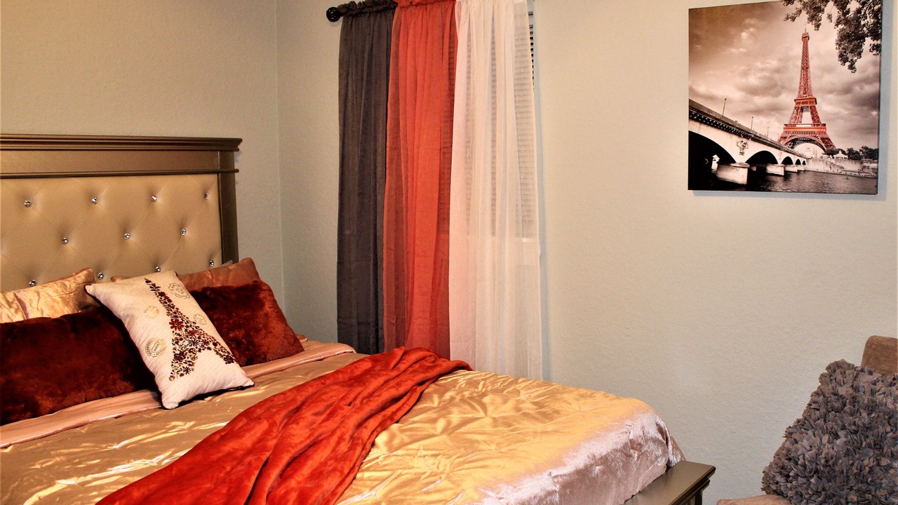 Photo of Bedroom in Poinciana