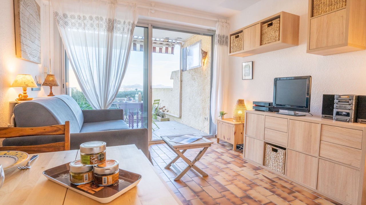 Photo of Bedroom in Saint-Aygulf