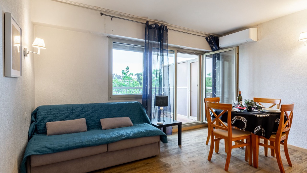 Photo of Livingroom in Sainte-Maxime City Centre