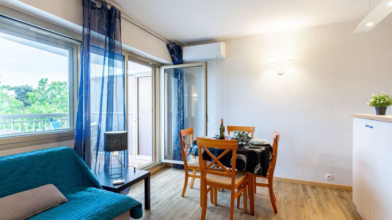 Photo of Livingroom in Sainte-Maxime City Centre