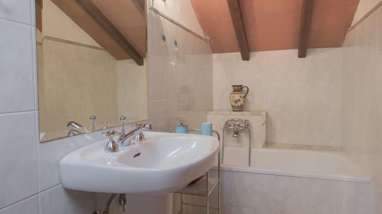 Photo of Bathroom in Pietrasanta