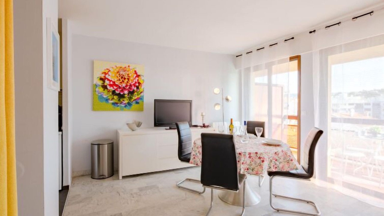 Photo of Bedroom in Sainte-Maxime City Centre