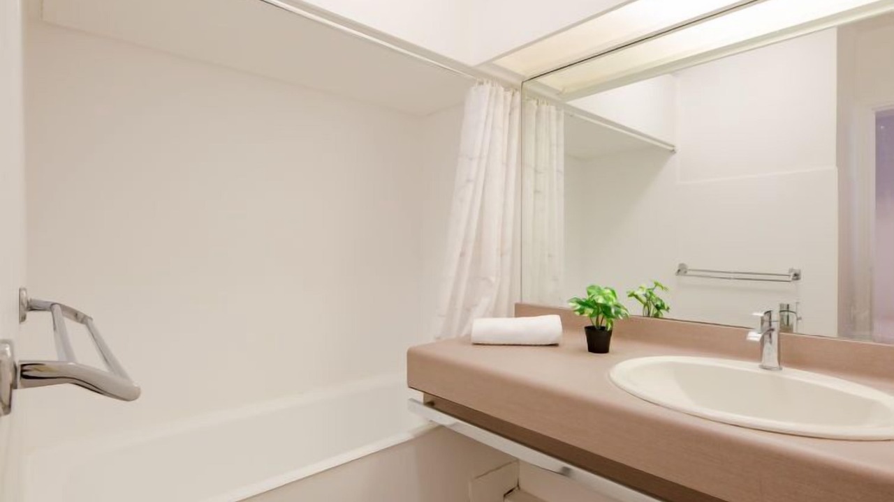 Photo of Bathroom in Sainte-Maxime City Centre