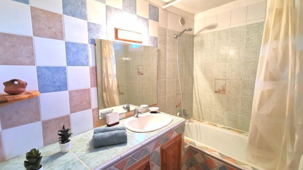 Photo of Bathroom in Saint Pierre de Feric