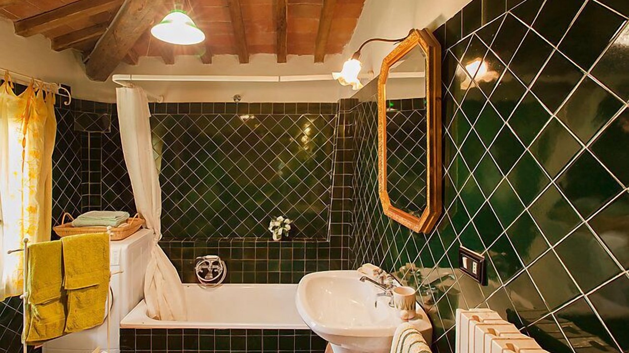 Photo of Bathroom in Pedona