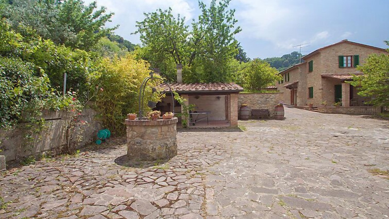 Photo of Others in Volterra