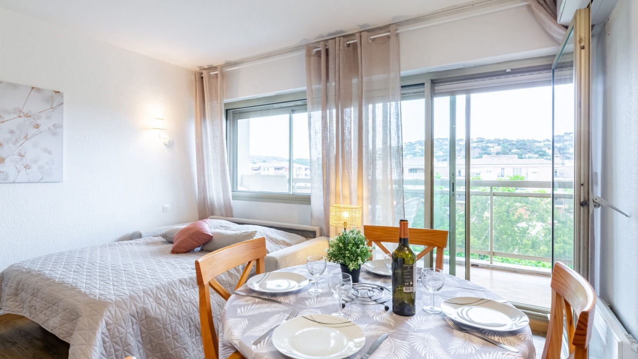Photo of Livingroom in Sainte-Maxime City Centre