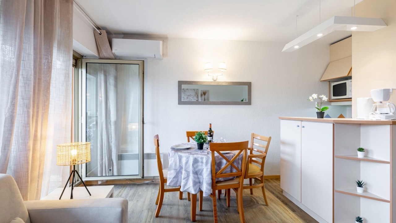 Photo of Bedroom in Sainte-Maxime City Centre