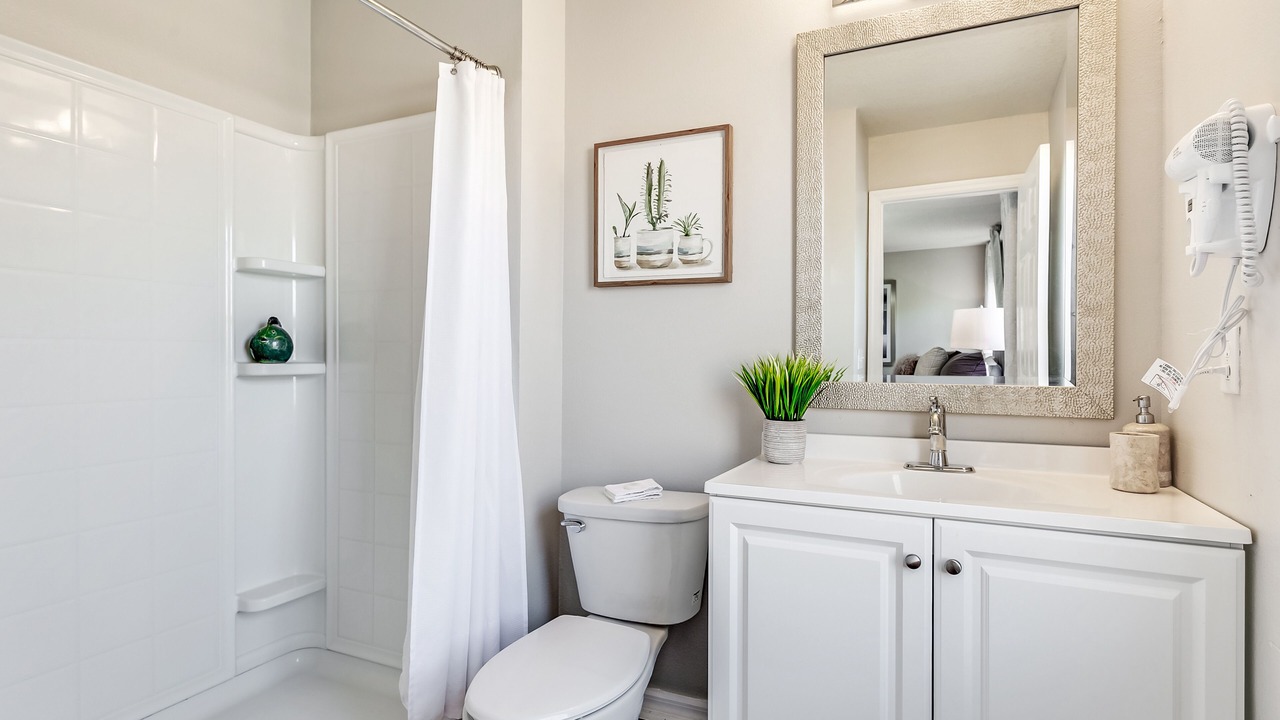 Photo of Bathroom in Lake Berkley